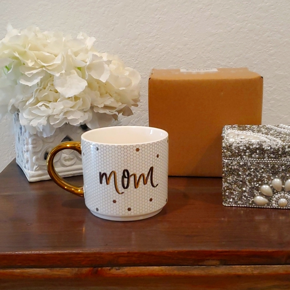 NEW MOM GOLD CUP